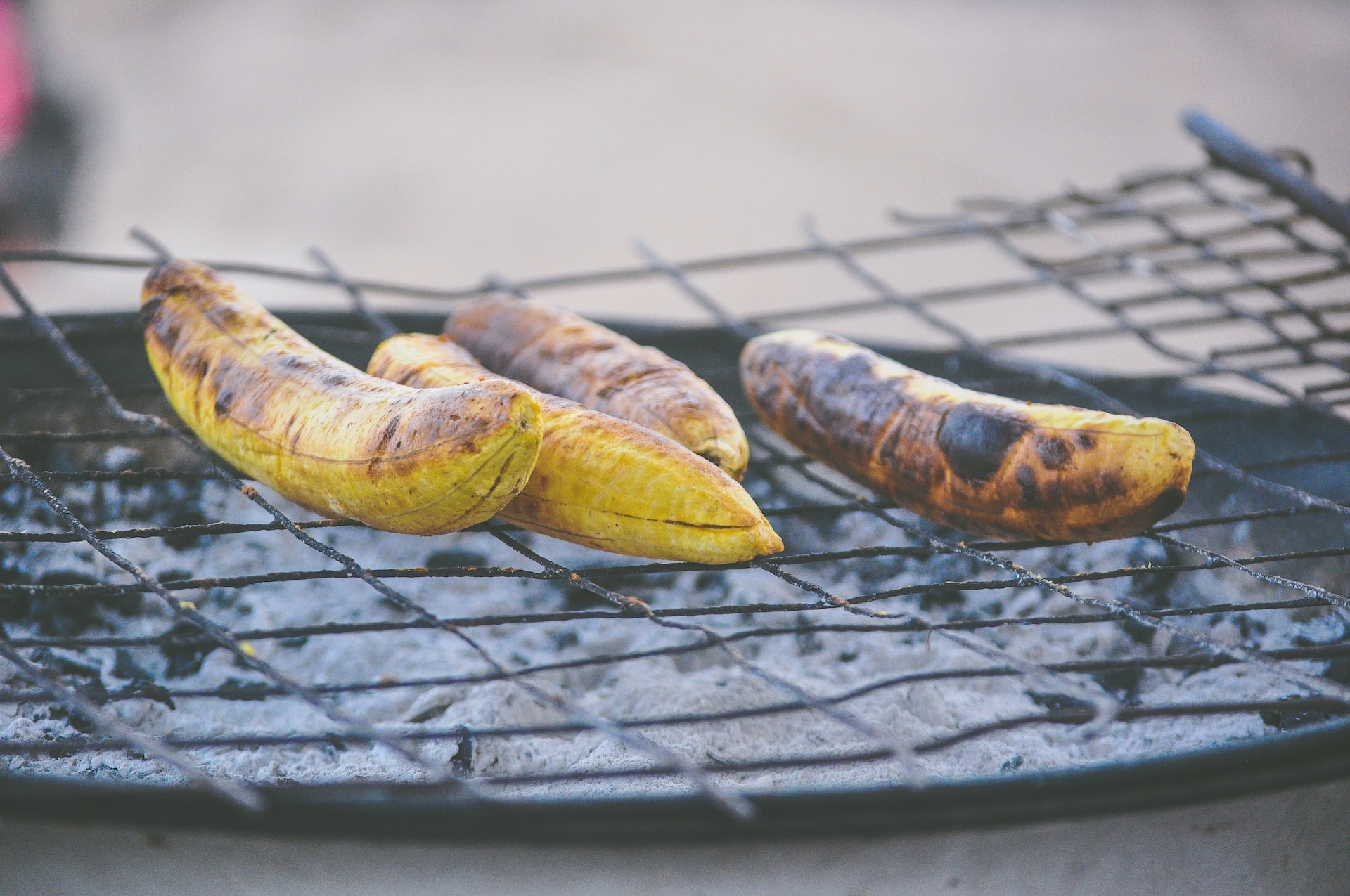 banana on grill